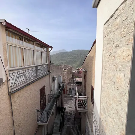 Le Dell'emiro 3* Castronuovo di Sicilia