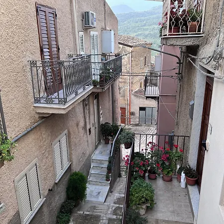 Le Dell'emiro 3*