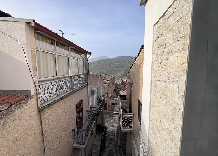 Le Dell'emiro 3* Castronuovo di Sicilia